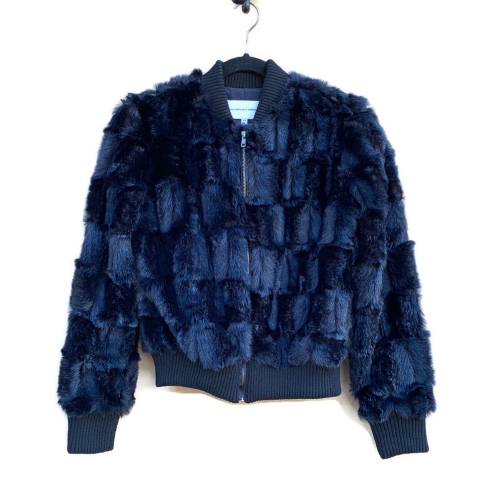 Cupcakes and Cashmere Amy Faux Fur Bomber Jacket Blue XS - Picture 1 of 3